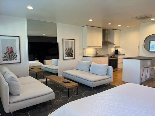 Modern Seagrove Studio on 30a- 2-Minute Walk to the Beach!