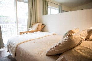 4 chambres, bureau, Wi-Fi gratuit, draps fournis
