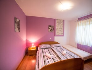2 bedrooms