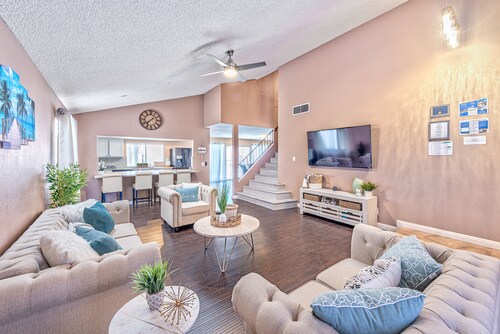 ☀ Luxury Family Vacation! Mini Golf - Heated Pool and Spa - RV Parking