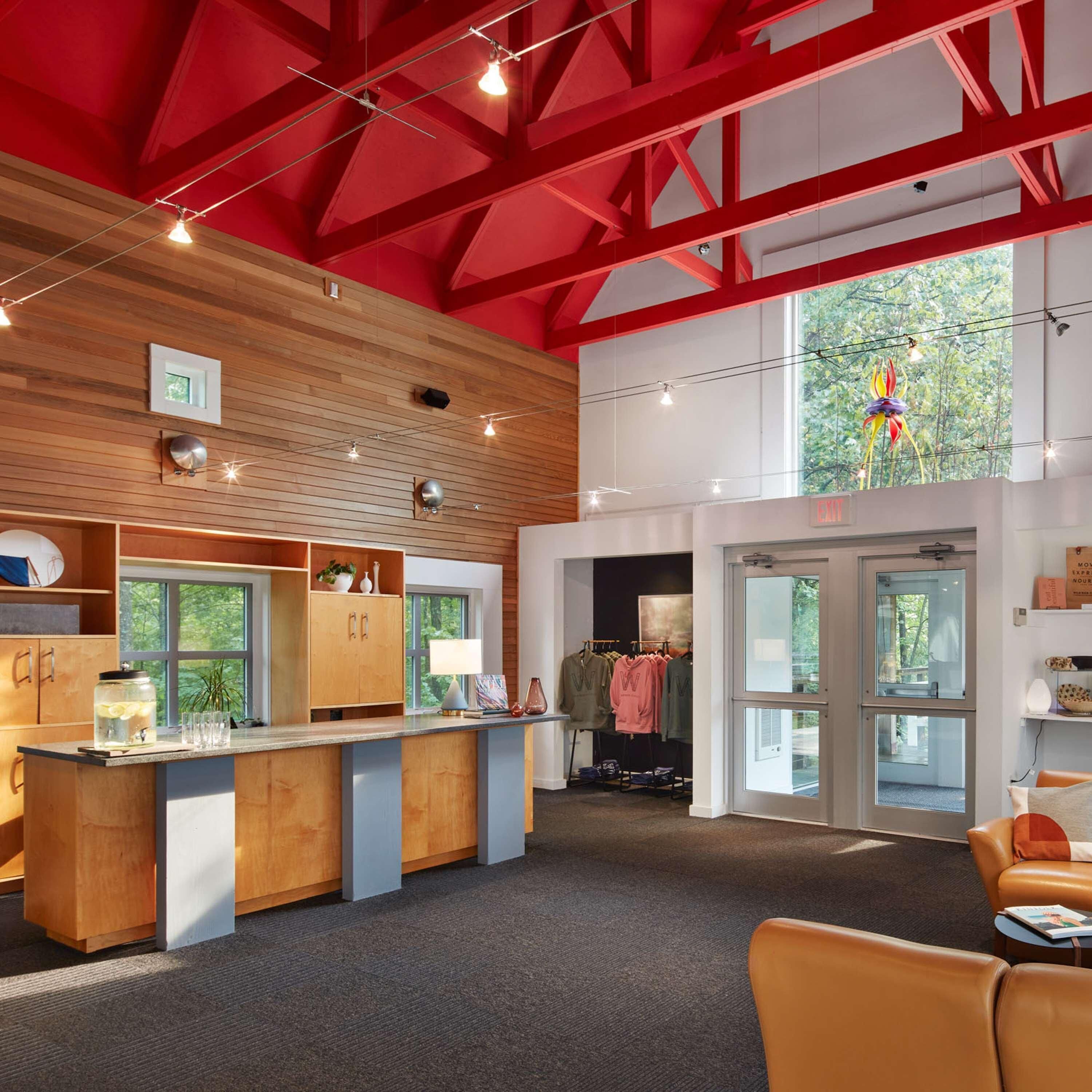 الإطلالة من المنشأة