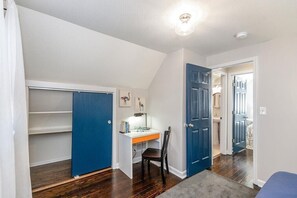 3 Schlafzimmer, Schreibtisch, Bügeleisen/Bügelbrett, kostenloses WLAN