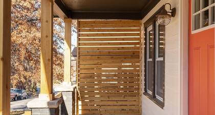 Vibrant Strawberry Hill * Walk to BBQ * Long Stays