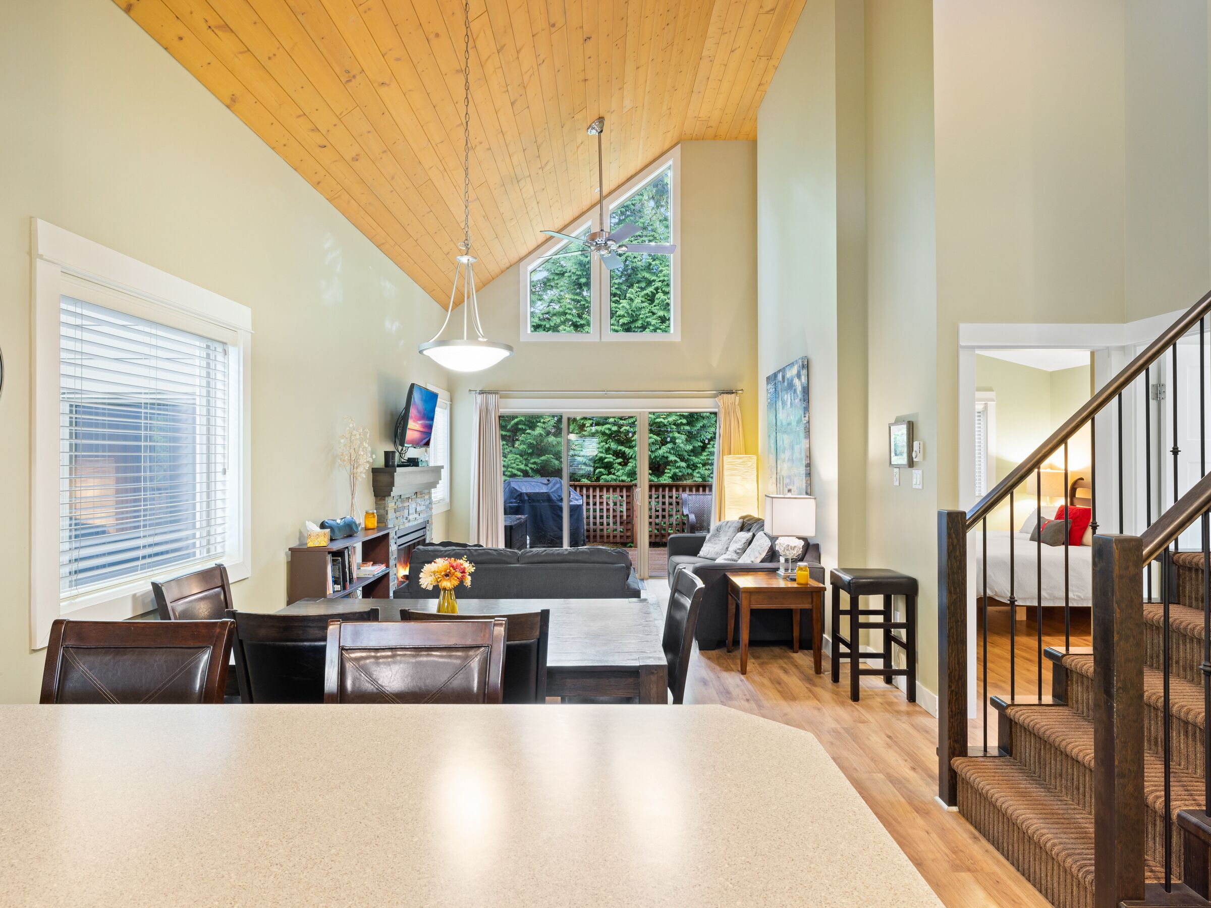 Falcon's Rest is a cosy retreat to enjoy all year!  Special rates for long stay.