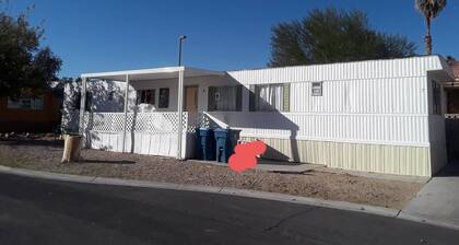 15 minutes from the strip of Las Vegas.