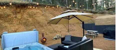 Bain à remous extérieur