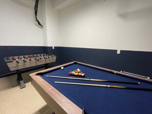 Spielezimmer