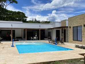 Outdoor pool - Hermosa Casa Finca a 1 hora y media de Bogotá (Villeta)
