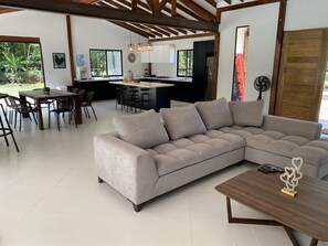 Living area - Hermosa Casa Finca a 1 hora y media de Bogotá (Villeta)