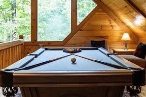 Spielezimmer