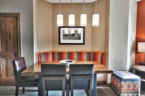 تناول الطعام