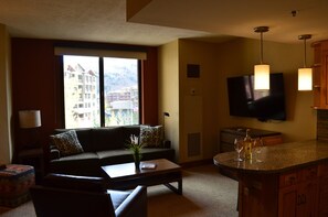 Smart-tv en een open haard