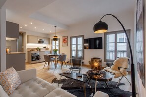 تلفزيون ذكي، برامج وأفلام نتفليكس، خدمات بث