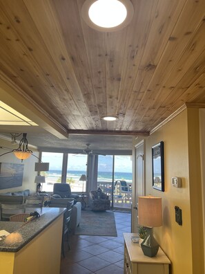 Interior - Beachfront Condo, amazing views and best location in New Smyrna Beach! (New Smyrna Beach)