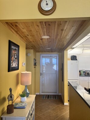 Interior - Beachfront Condo, amazing views and best location in New Smyrna Beach! (New Smyrna Beach)