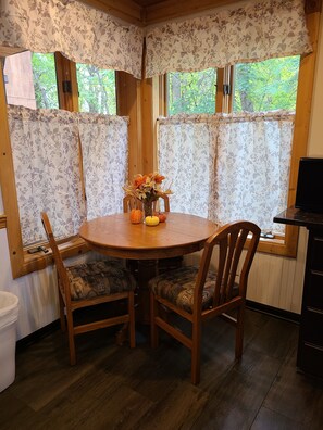 Dining - Lake home off season Sept to May.  (Clear Lake)