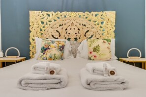 1 bedroom, iron/ironing board, travel crib, free WiFi - SuiteThérèse / Quiet Louvre & Opera AC 4G (Paris)