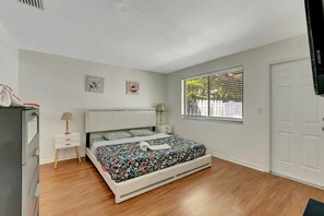 1 bedroom, iron/ironing board, WiFi, bed sheets