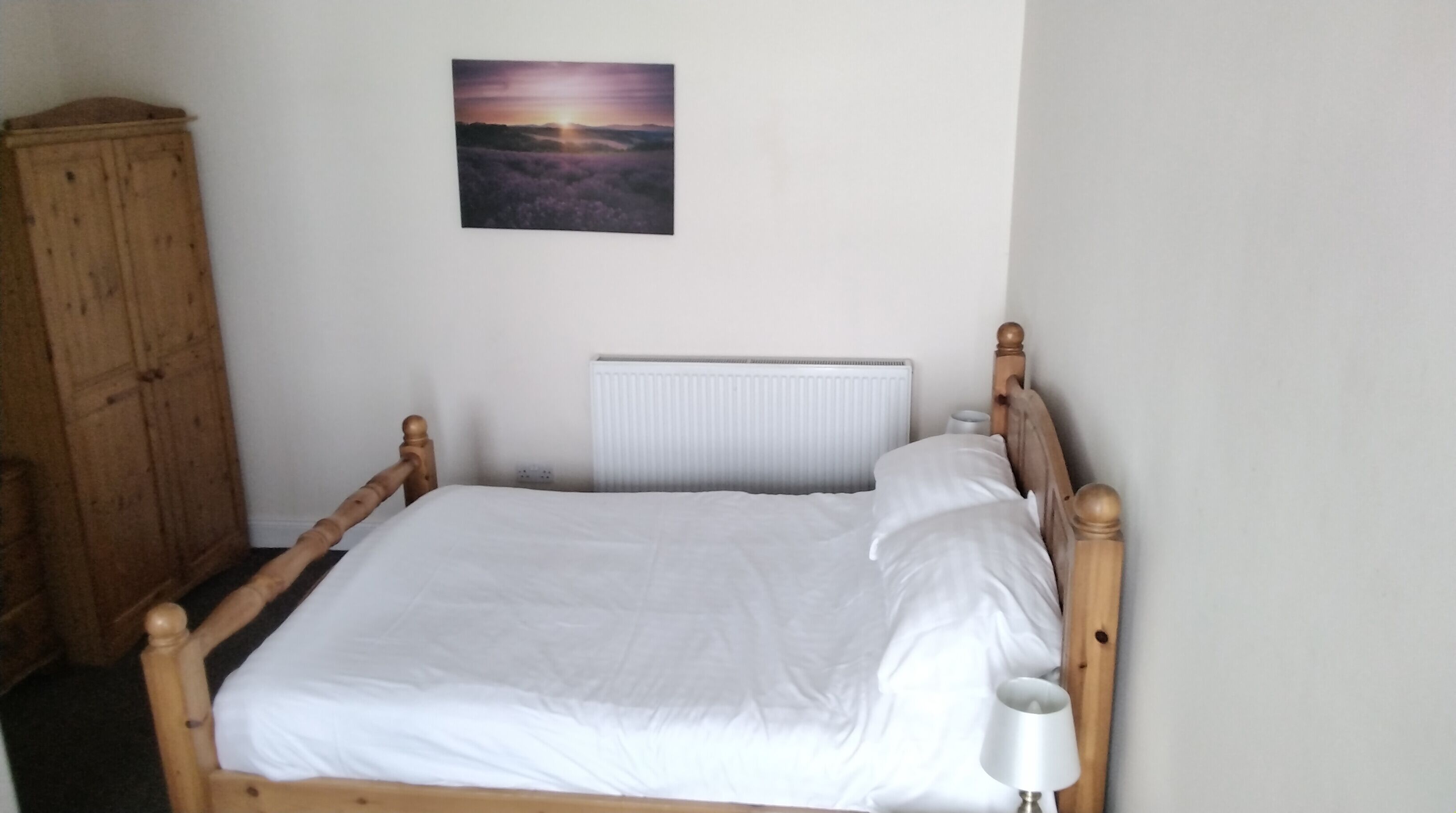 Doppel- oder Zweibettzimmer, mit Bad | Zimmerausstattung