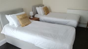 Double or Twin Room, Ensuite | Room amenity