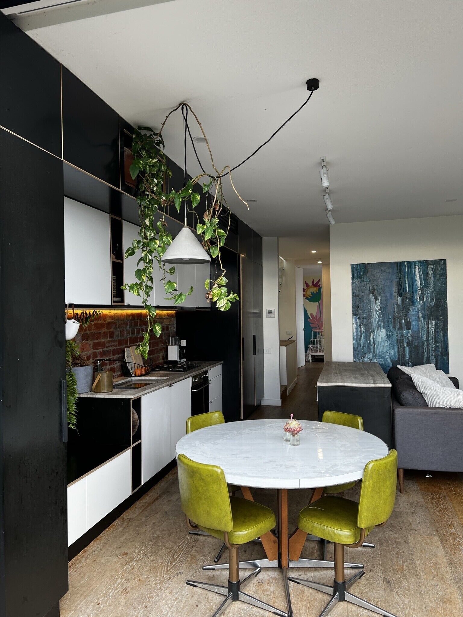 City Views In Brighton East — image 22