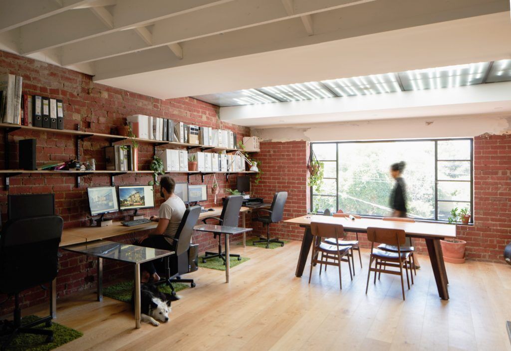 City Views In Brighton East — image 3