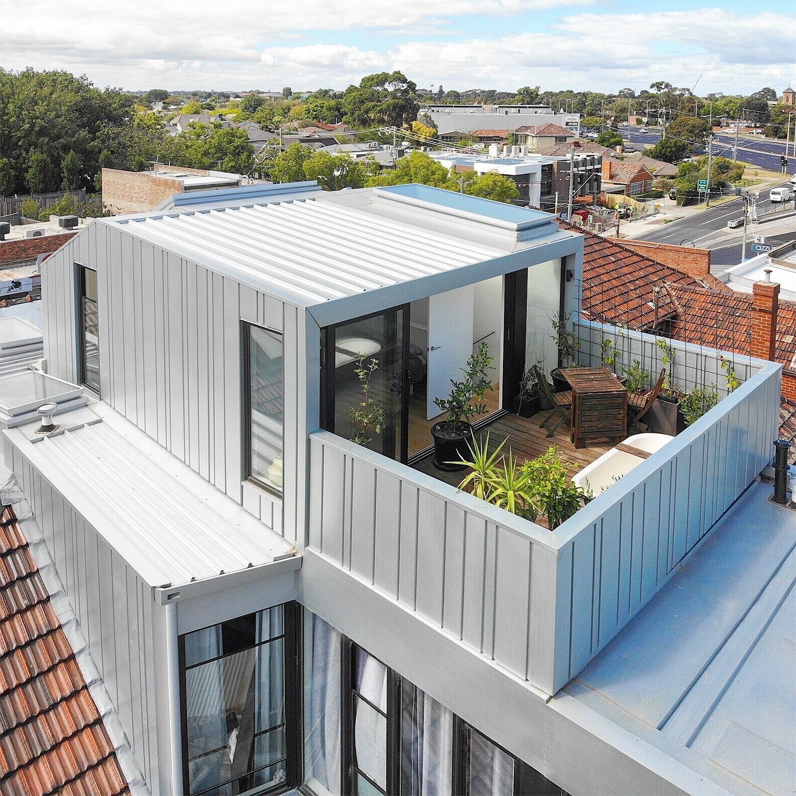 City Views In Brighton East — image 11