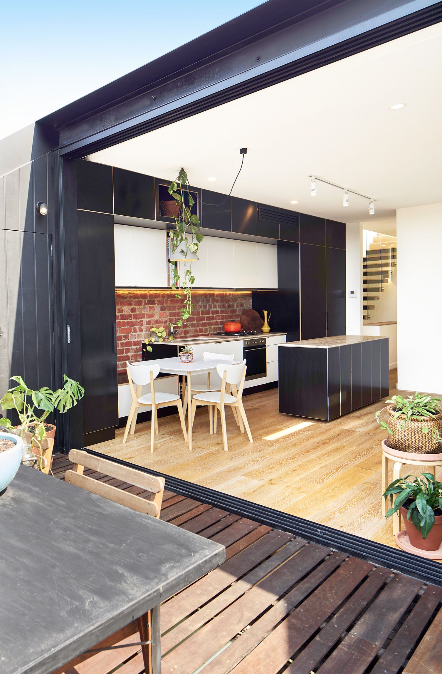 City Views In Brighton East — image 19