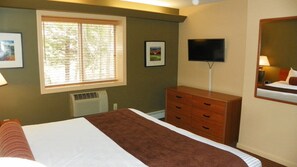 Condo (PB Feb 20th-27th, 1San, Lincoln) | Exterior