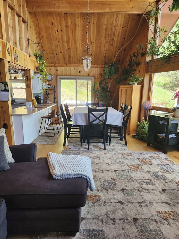 تناول الطعام