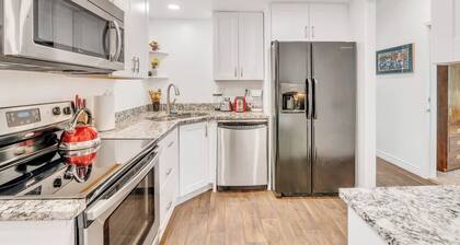 This apartment is a 2 bedroom(s), 1 bathrooms, located in Riverton, UT.