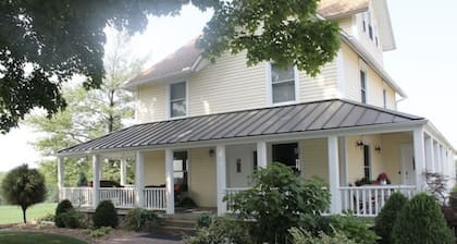 Updated Farmhouse - Sleeps 17 with Deck & Hot Tub on 10 Acres