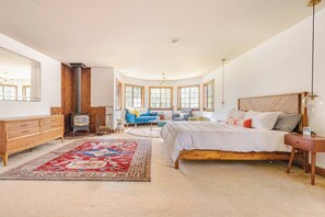 3 bedrooms, desk, travel cot, free WiFi - Gorgeous Napa estate 15 mins to St Helena surrounded by vineyards. Permit 138485 (Angwin)