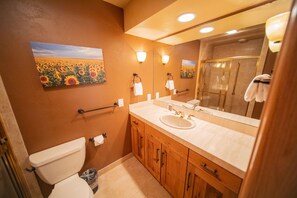 Bathroom - Chateaux Dumont 2709 (Keystone)