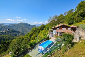 Family House, 3 Bedrooms, Balcony, Mountainside (Casa Busso) | Exterior