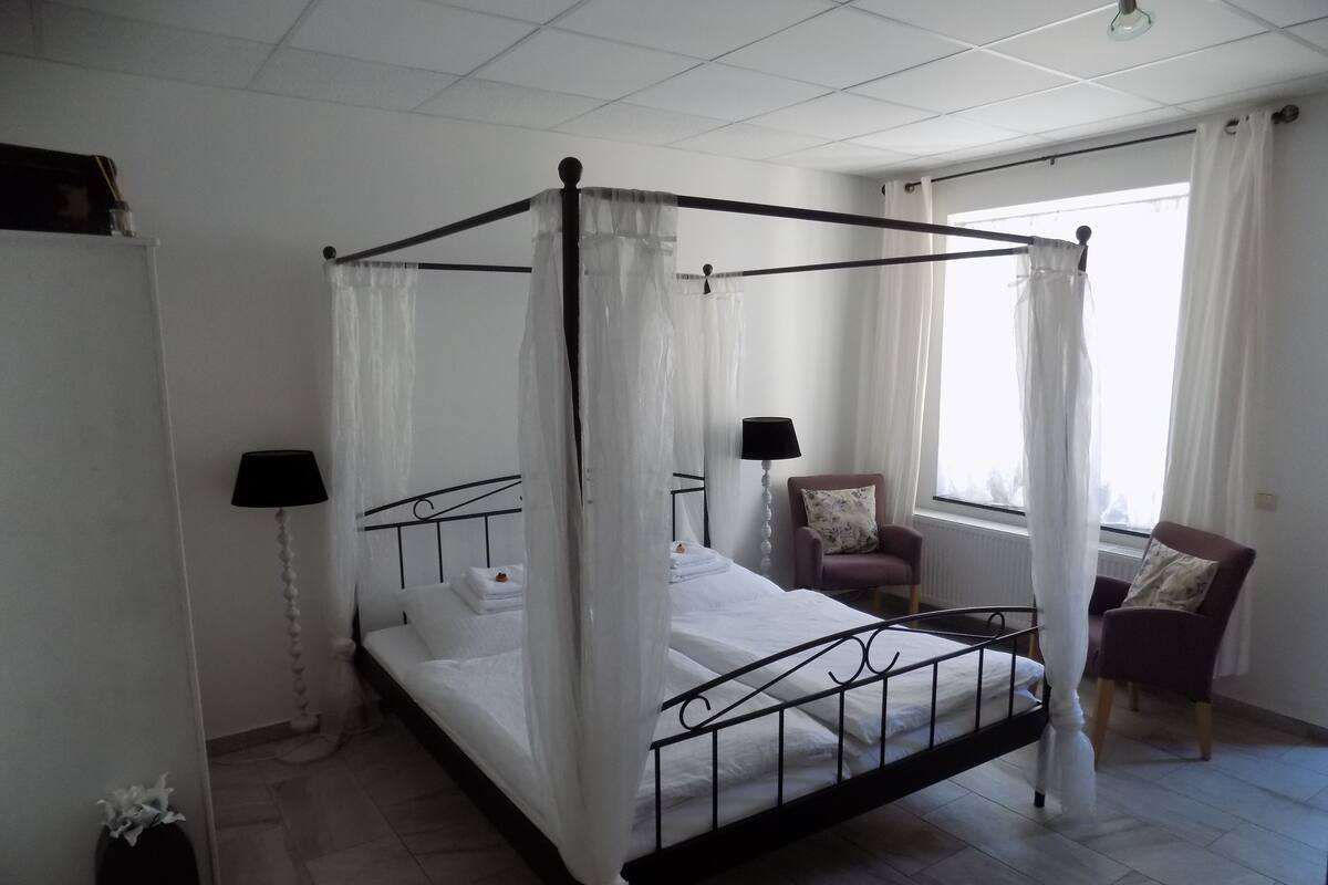 Kamar Triple Superior, akses difabel | Interior