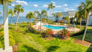 Pool - Mariner Pointe 522 (Sanibel)