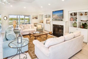 House, 3 Bedrooms | Living room - Baywatch House (Captiva)