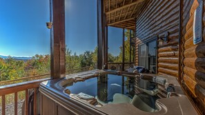 Rumah, 3 kamar tidur | Bathtub spa pribadi