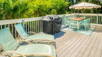 House, 4 Bedrooms | Balkoni