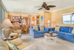 Condo, 2 chambres | Salle de séjour