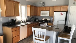 Condo (WW324 West Garfield Avenue, Unit B) | Exterior - Ww324 West Garfield Avenue, Unit B (Wildwood)