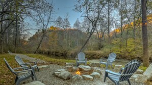 Property grounds - River Dreams by Escape to Blue Ridge (Ellijay)