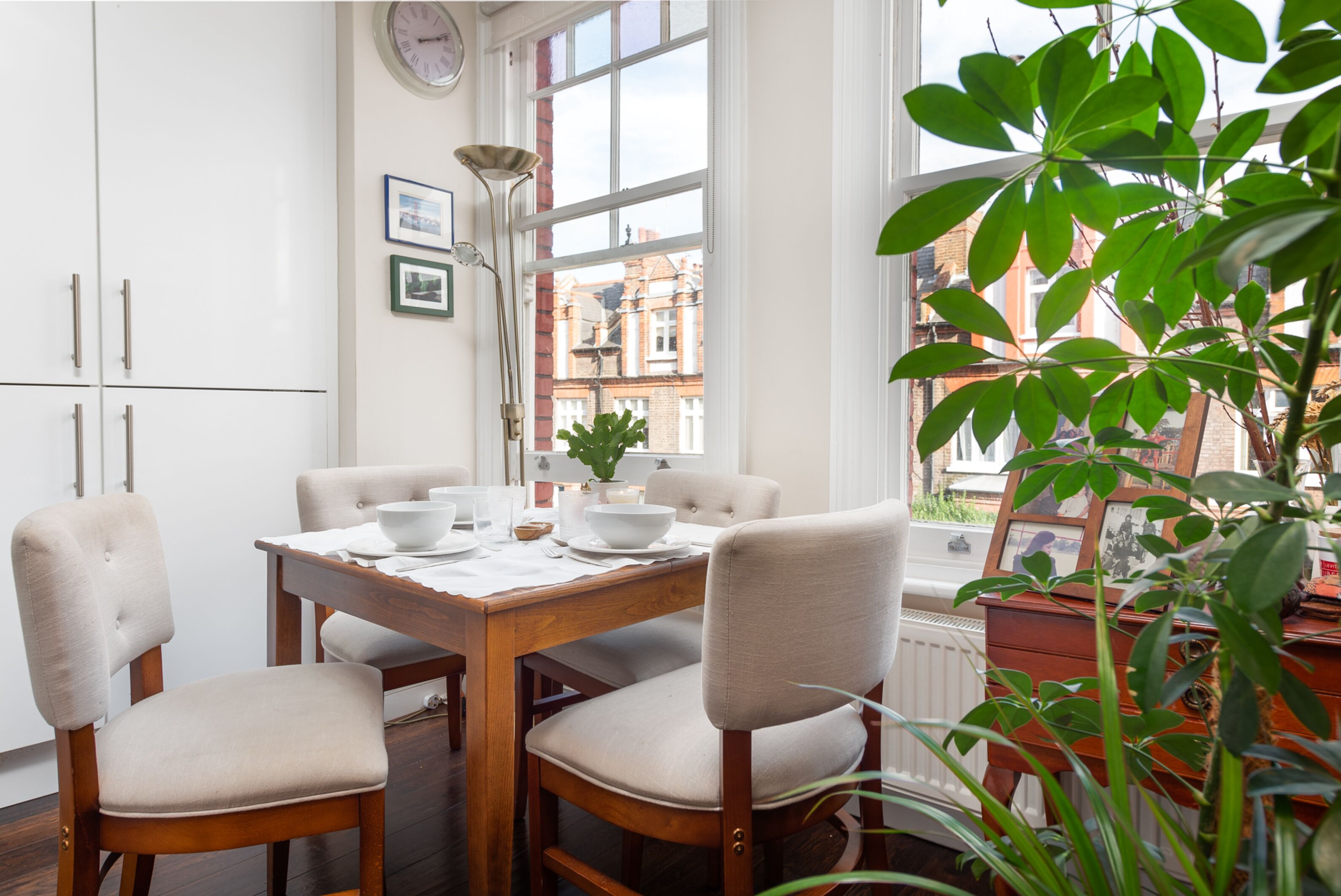 Comfort Apartment (2 Bedrooms) | In-room dining