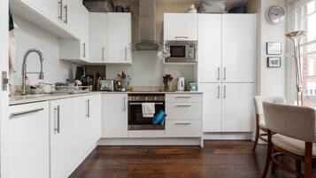 Comfort Apartment (2 Bedrooms) | Private kitchen