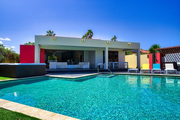 Pool - Villa di Oro (Noord)