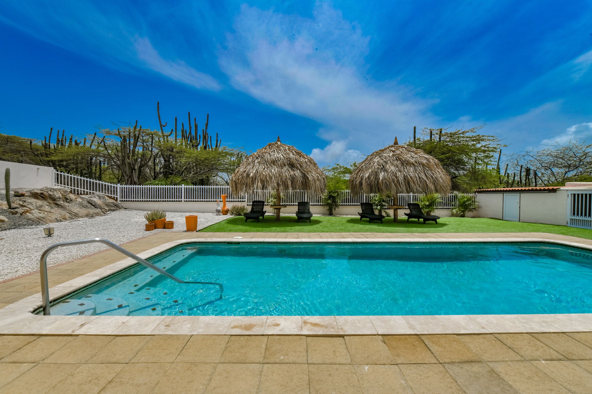 Stylish Villa, Private Pool, Bbq, Privacy