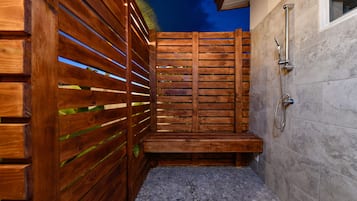 House (3 Bedrooms) | Property amenity