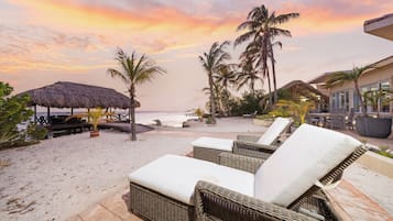 Villa (4 Bedrooms) | Kemudahan hartanah