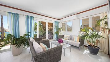 Villa (4 Bedrooms) | Property amenity